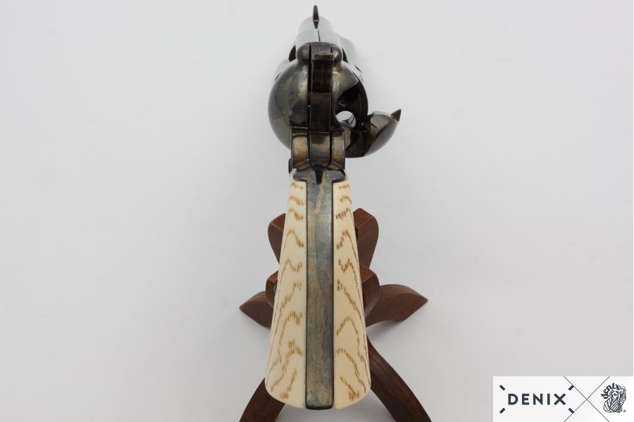 Peacemaker Antique Finish Replica Revolver - Image 4